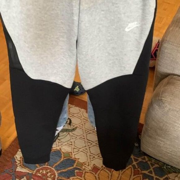 Nike tech old season pants - Picture 2 of 2